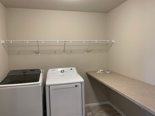 Building Photo - Beautiful 4 Bed/3 Bath West Greeley Home – Spacious Lot & Great Location!