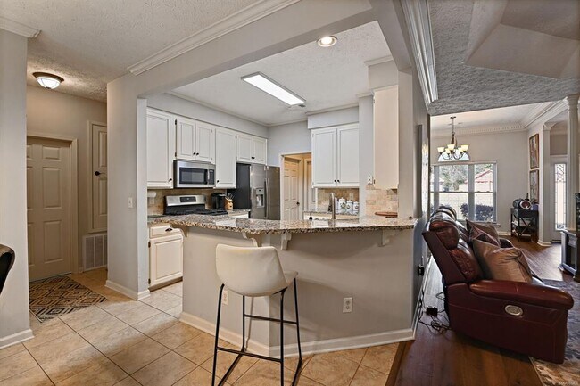 Building Photo - 905 Running Brook Dr