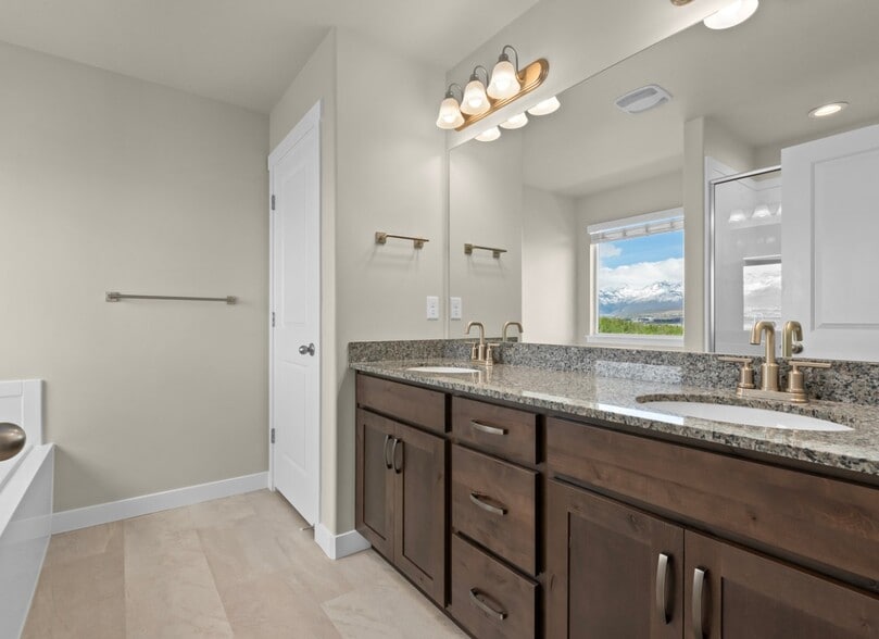 Building Photo - 4052 W Harper Ln
