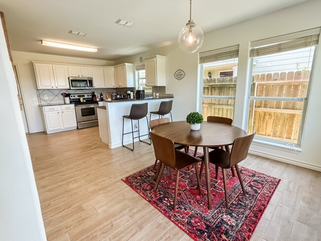 Building Photo - 2418 Mystic Star Dr