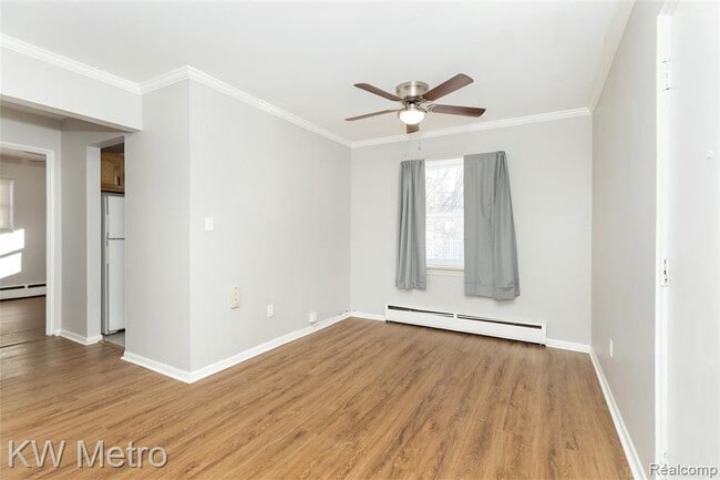 Building Photo - 2817 W 13 Mile Rd