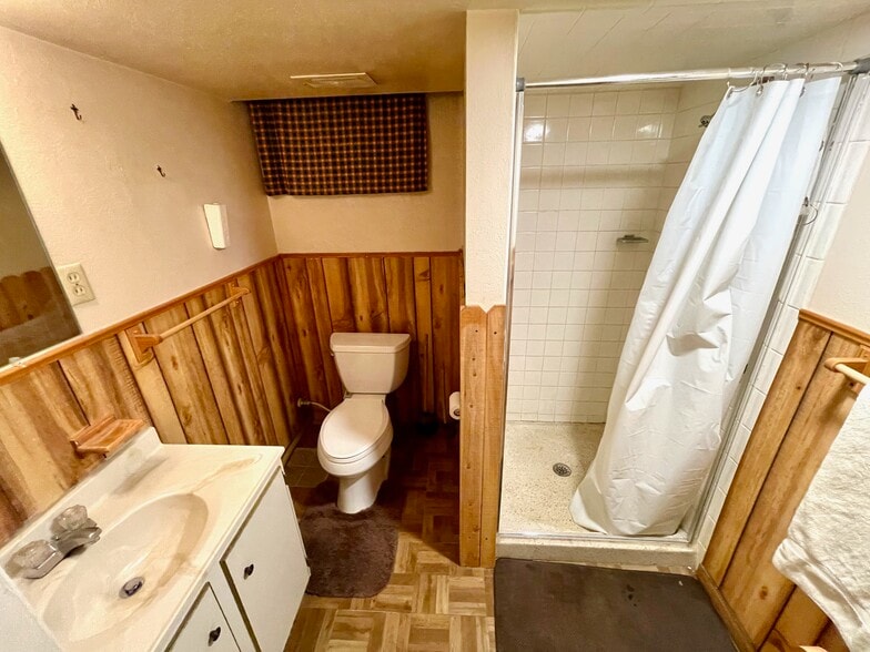 Building Photo - 3845 Linda Vista Ln