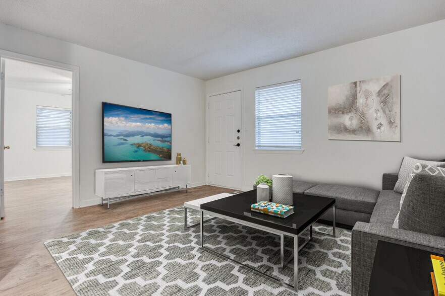 The Eastwood 2904 Swisher St Austin TX 78705 Apartment Finder