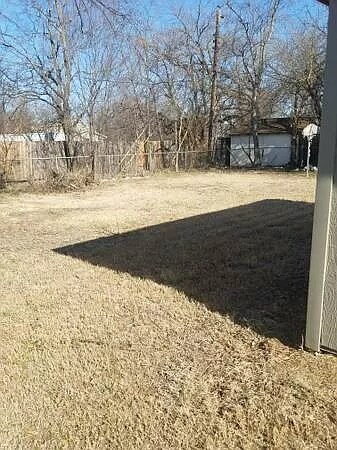 Building Photo - 1717 Magnolia Dr