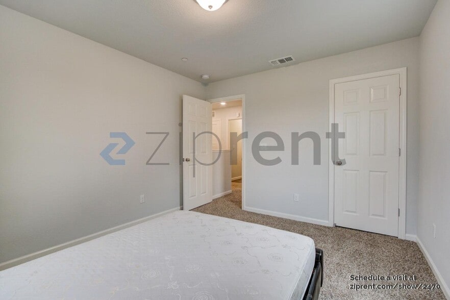 Building Photo - 8159 Laurel Willow Ln