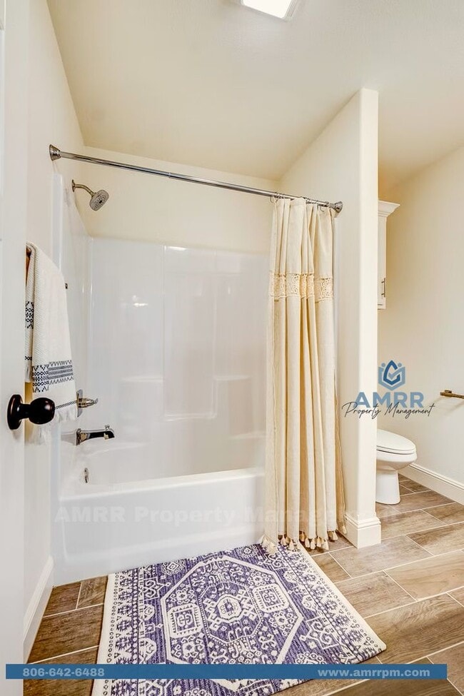 Building Photo - Designed for Living, Built for Entertaining- 3bed, 2 bath