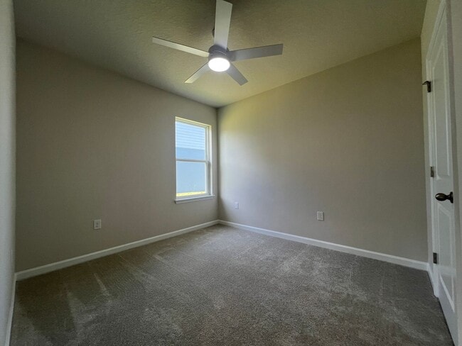 Building Photo - Beautiful  3 bedroom 2 bathroom House Coming Soon available on 11/24/25