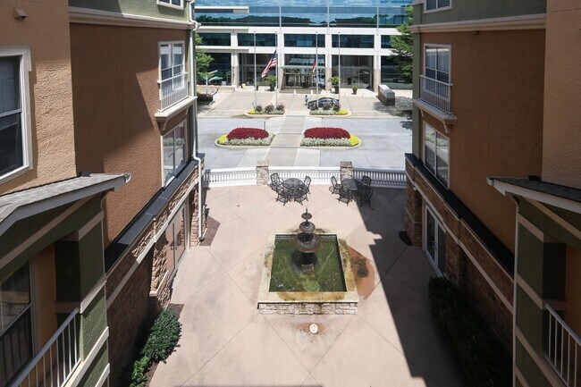 Building Photo - Villa Sonoma Brookhaven