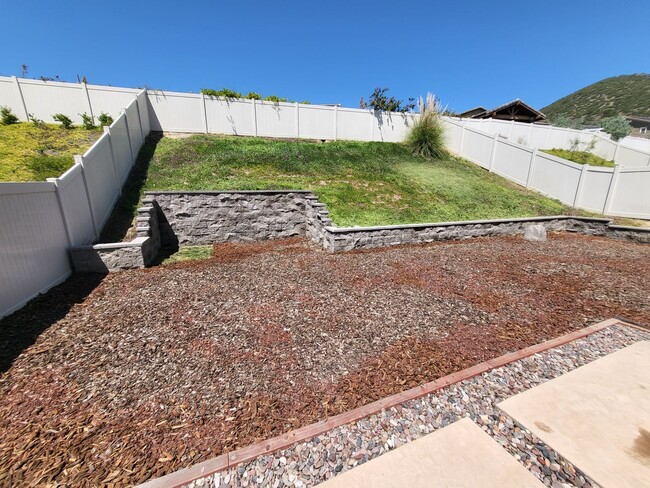 Building Photo - Spacious 4Bed/3.5Bath w/ Loft in  Horse Cr...