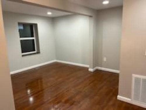 Building Photo - 212 S State Rd