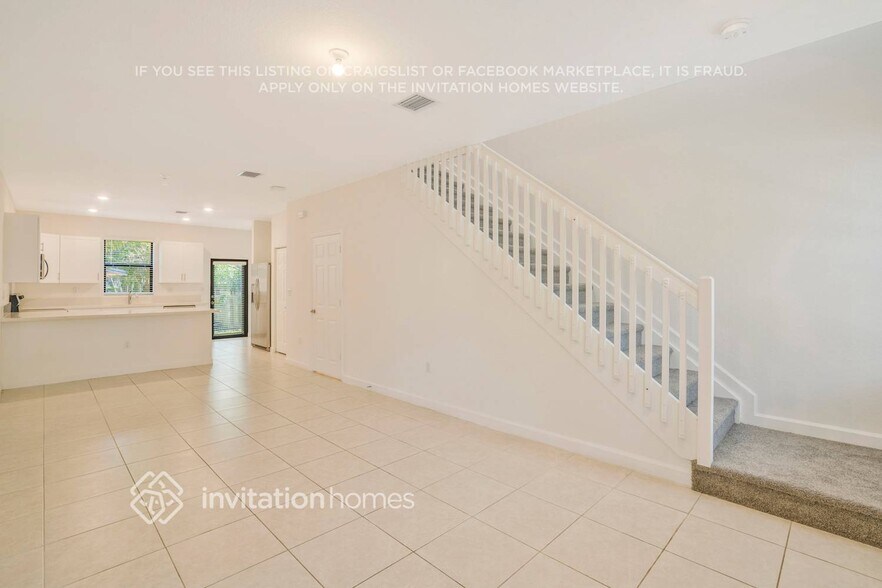 Building Photo - 1636 SW 29th St