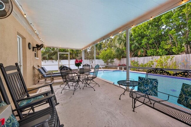 Building Photo - 1334 59th St N