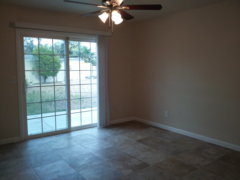 Building Photo - 5139 Omar Ct