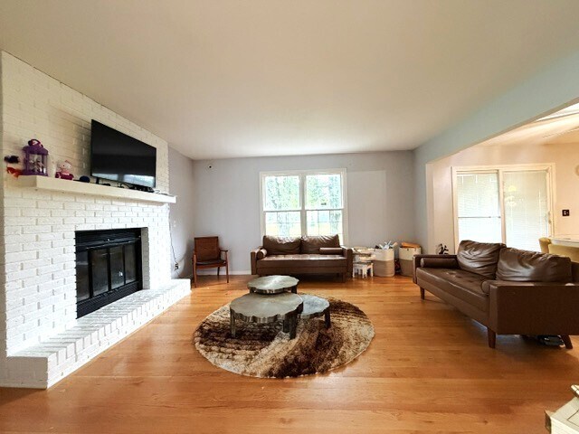 Building Photo - 6582 Tealwood Rd