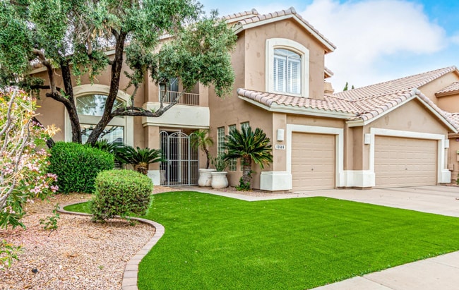 Building Photo - Space, Comfort, and a Neighborhood You’ll ...
