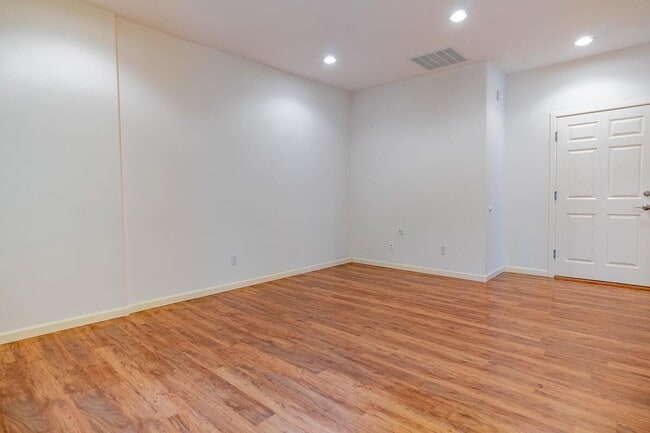 Downstairs Formal Room - 14176 SE 8th Street