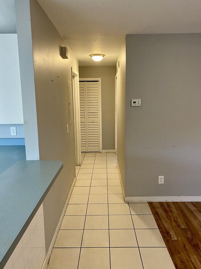 Building Photo - 491 10th St