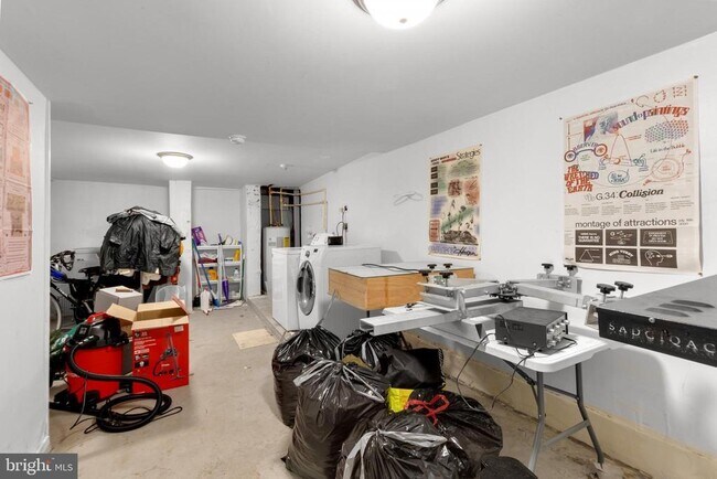 Building Photo - 2010 E York St