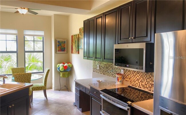 Building Photo - 99 Vivante Blvd