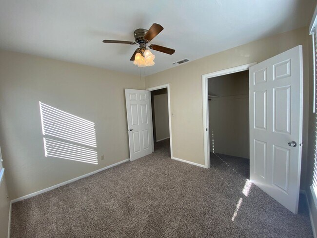 Building Photo - Action Properties RES Inc offering- Central Roseville - 2 Bed, 1 Bath - Separate Living and Famil...