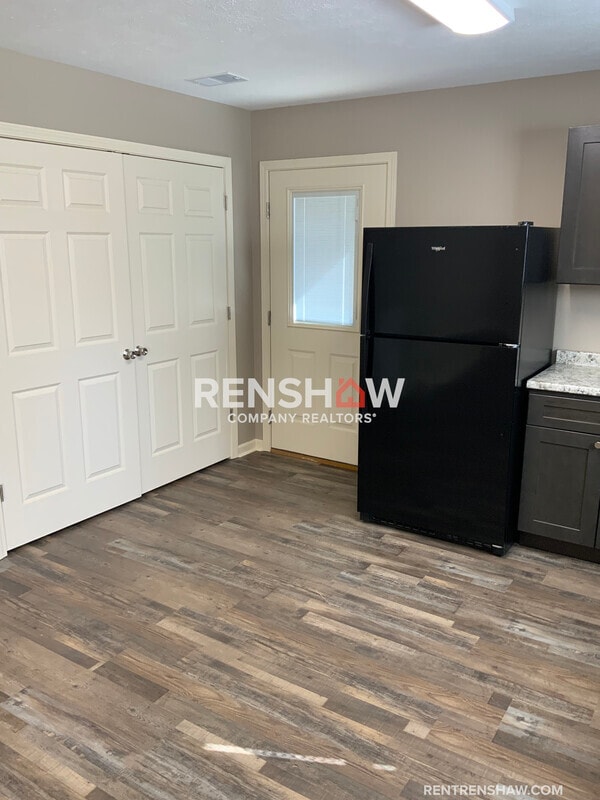 Building Photo - 1110 Tibbs St