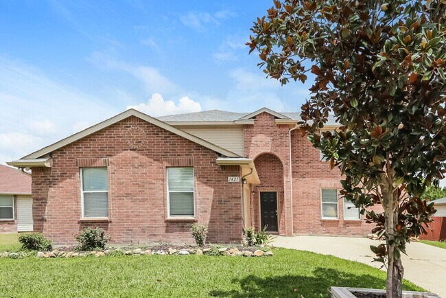 Primary Photo - 1421 Nimitz Way
