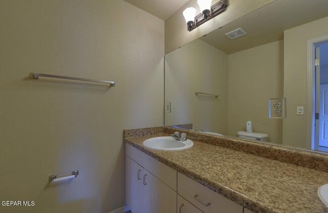 Building Photo - 501 Redd Rd