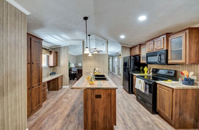 Building Photo - Sugar Pine Mobile Home Park