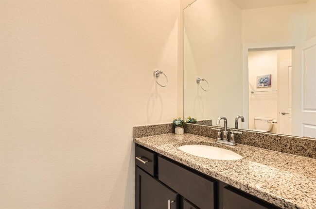 Building Photo - 4912 Risana Bend