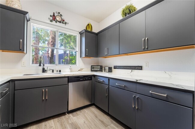 Building Photo - 5250 S Rainbow Blvd