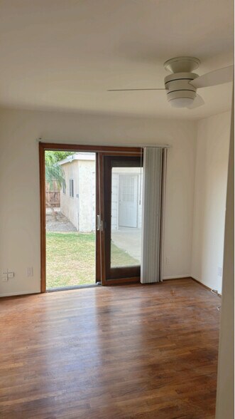 Building Photo - 4920 W 123rd Pl