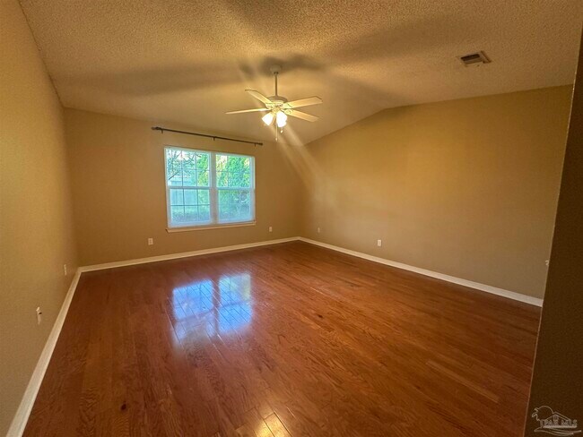 Building Photo - 1301 Little Creek Cir