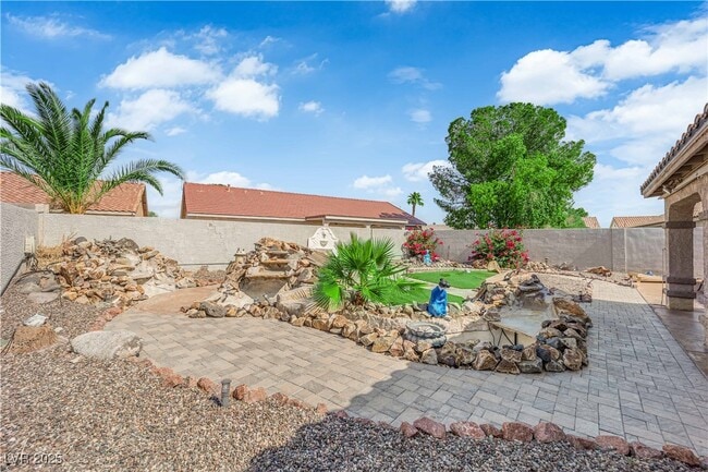 Building Photo - 343 John Henry Dr