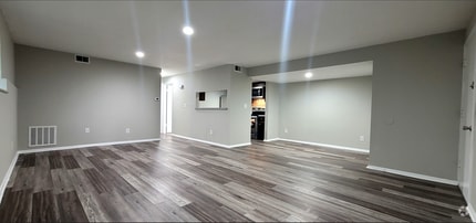 Building Photo - Beutiful 2 bedroom 1 bath apartment