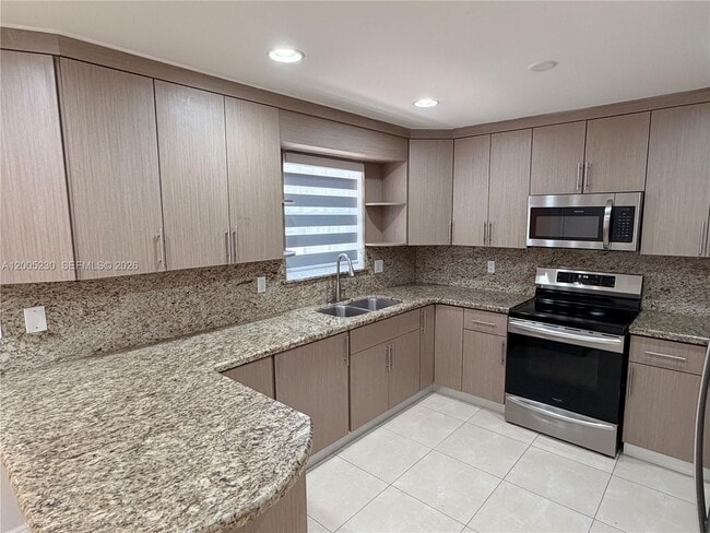 Building Photo - 3011 N 74th Way