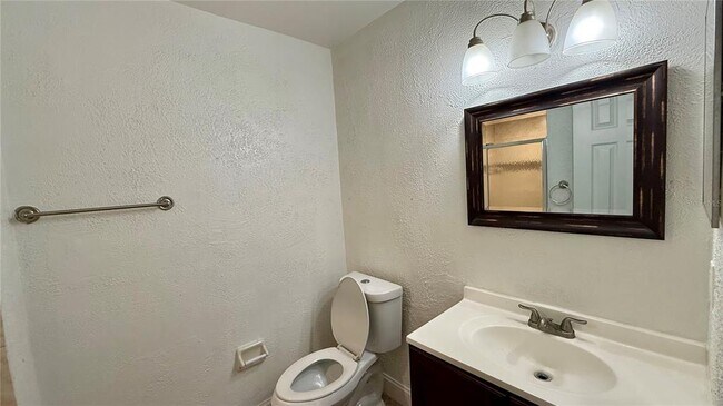 Building Photo - 126 Zacalo Way