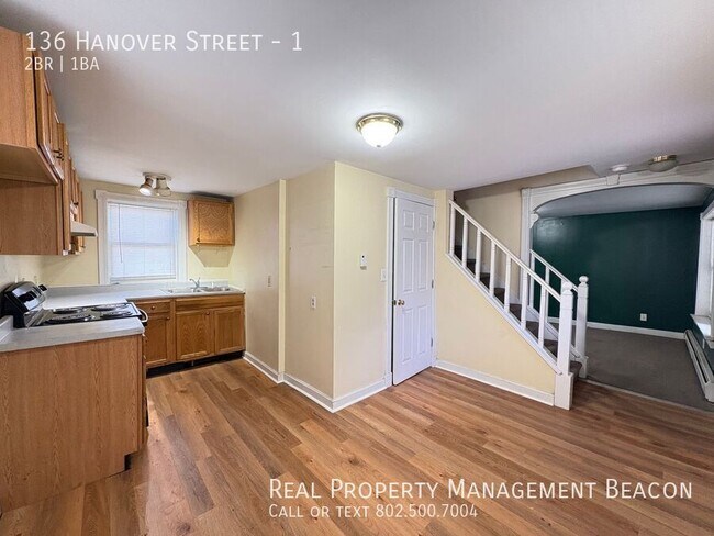 Building Photo - 136 Hanover St