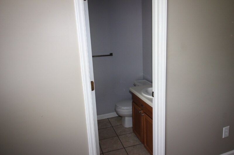 Building Photo - 6008 Southcrest Dr