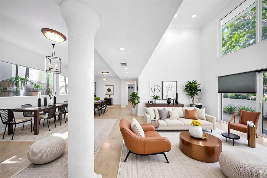 Building Photo - 4000 Alhambra Cir