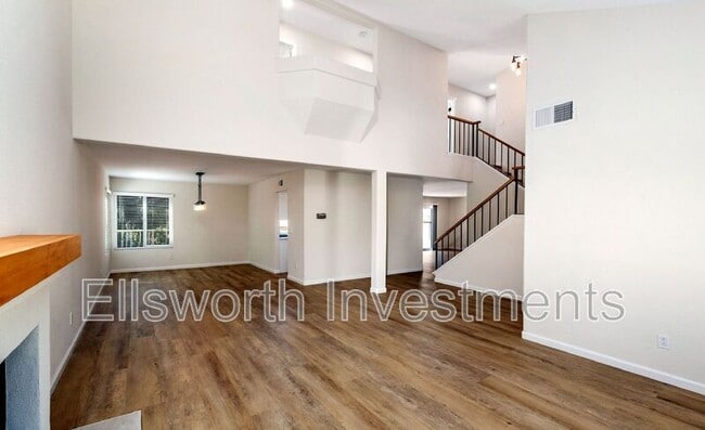 Building Photo - 10195 Bluestone Ct