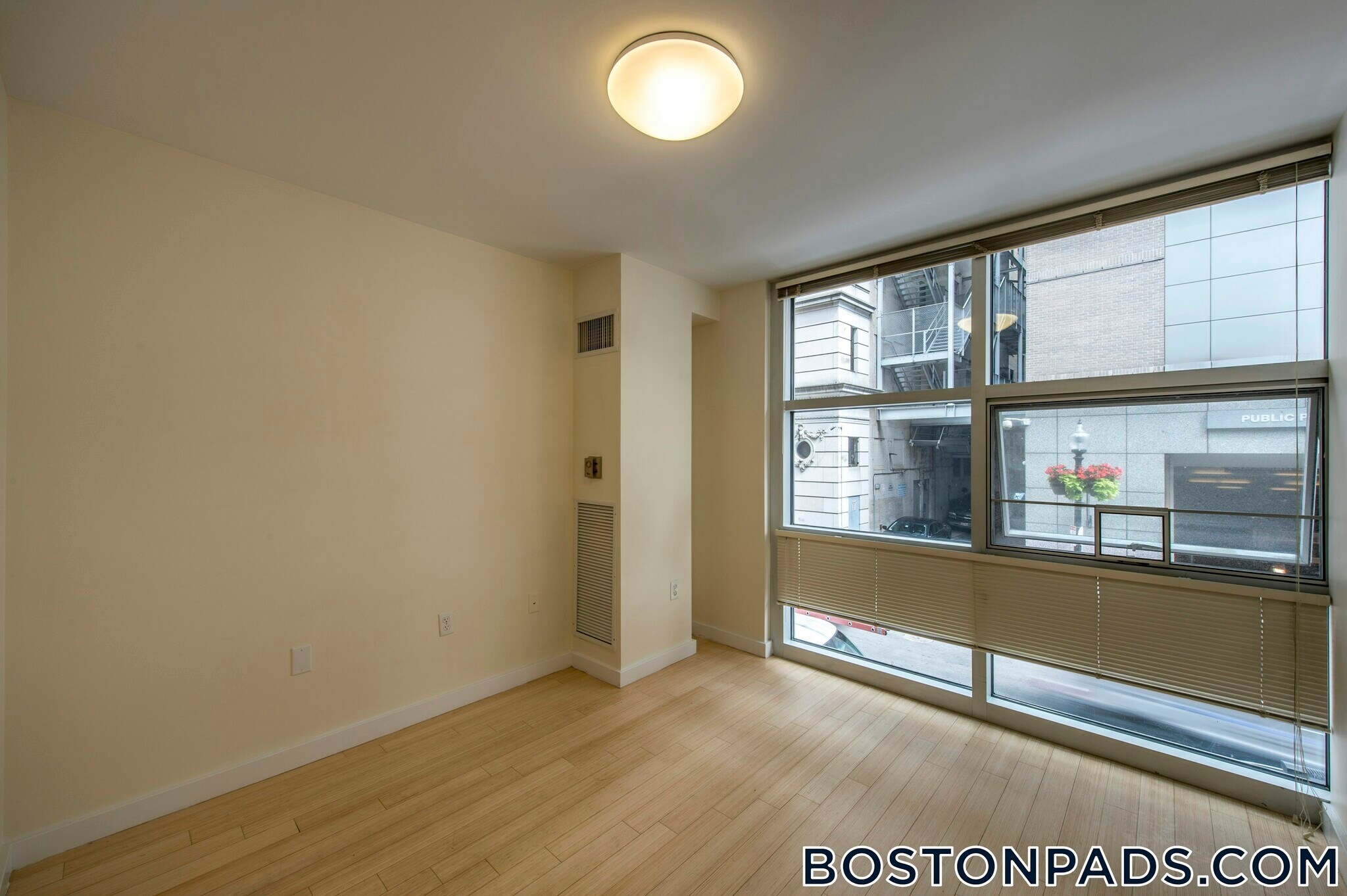 Building Photo - 40 Boylston St