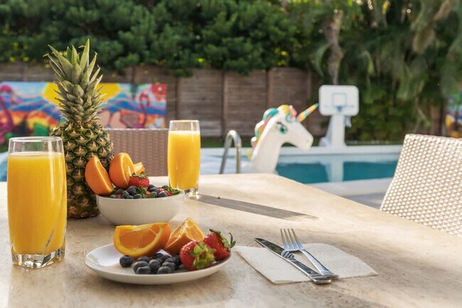 Building Photo - 20010 Highland Lakes Blvd