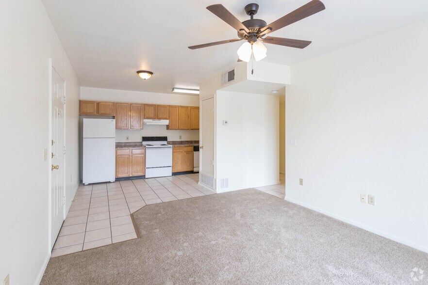 Huntington Park Apartments 12121 Pellicano Dr El Paso TX 79936