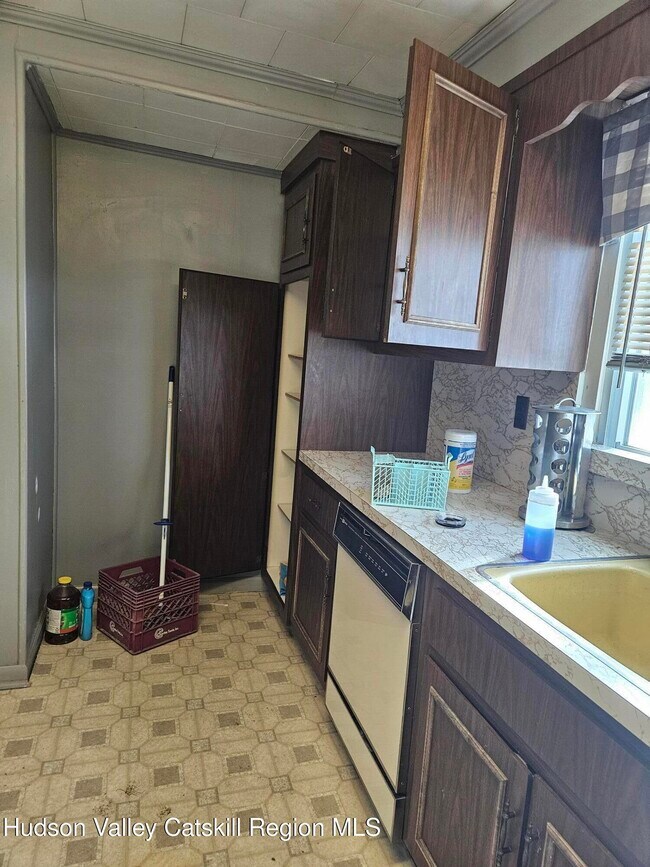 Building Photo - 798 Lattintown Rd