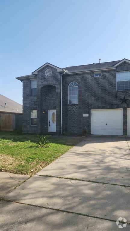 Building Photo - 10914 Spruce Dr N