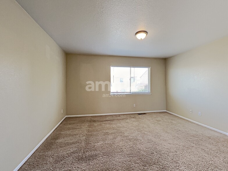Building Photo - 4148 Genoa St