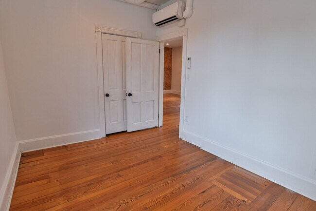 Building Photo - 803 N 2nd St
