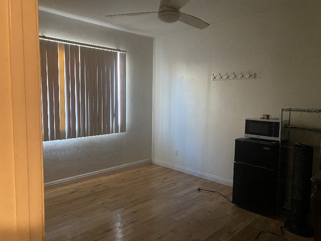 Building Photo - 12116 Armsdale Ave