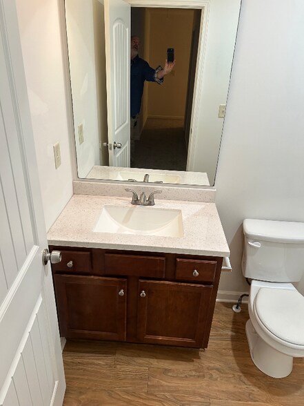 Building Photo - 45 Jacobs Ln