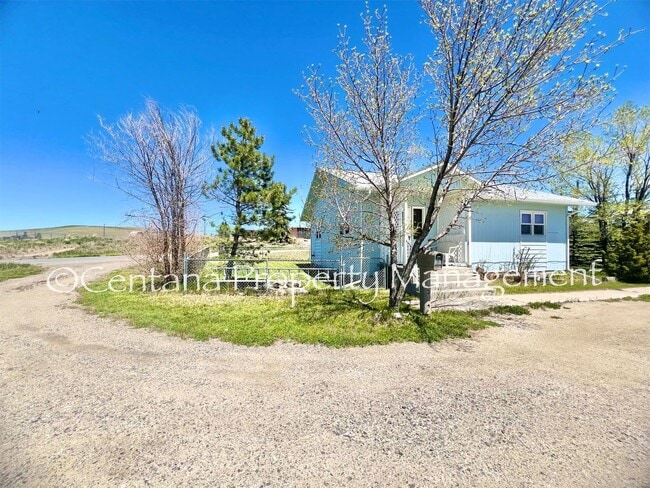 Building Photo - Cute 2 bedroom 1 bath Uptown!